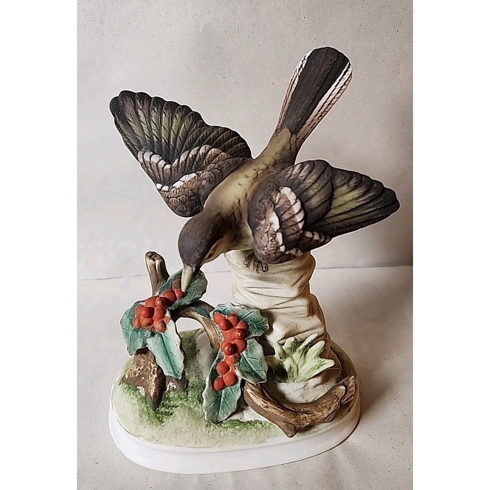 VTG Lot 3 Handpainted Porcelain Birds Figurines Mockingbird, Thrasher, Cardinal* - Picture 2 of 16